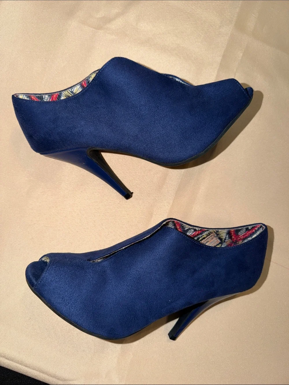 Christian Siriano Navy Suede Peep-Toe Bootie Heels Size 10
